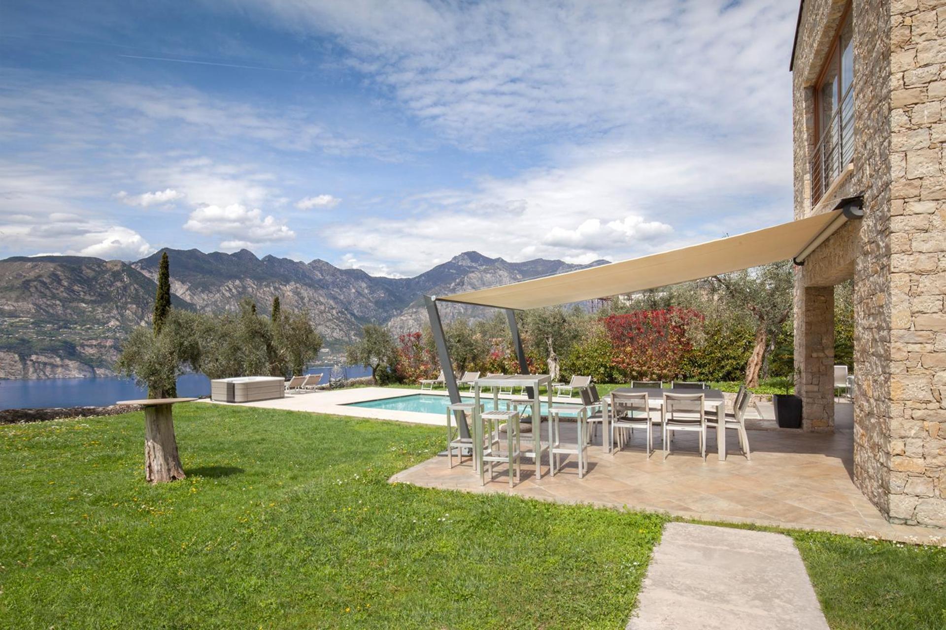 Villa Cipressi-Piscina-Whirpool-Sana Malcesine Esterno foto